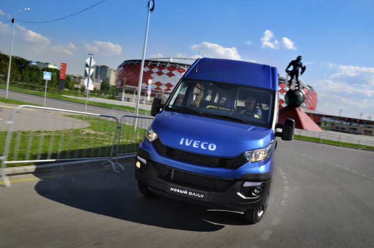 Цельнометаллический фургон IVECO Daily